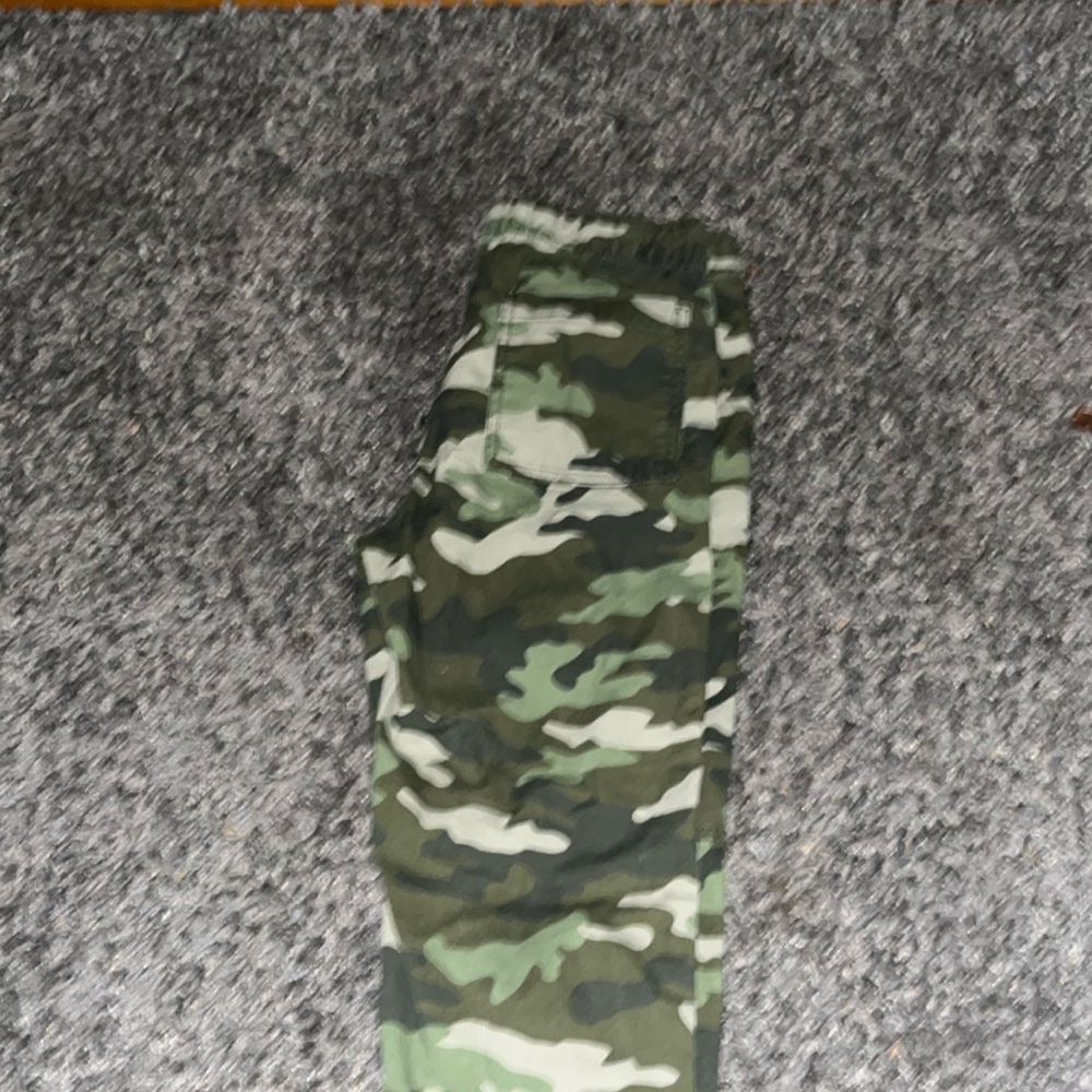 Camo pants